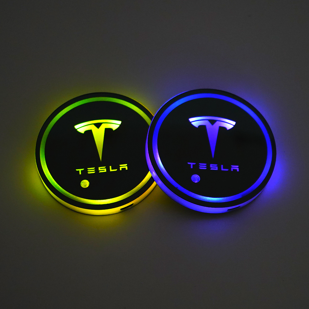 テスラモデルy x S 3用のLEDカーカップホルダーライトUSB充電カップマット 